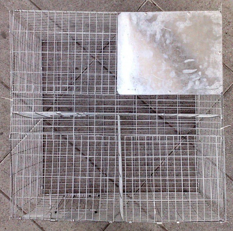 Trampa plegable armada superior